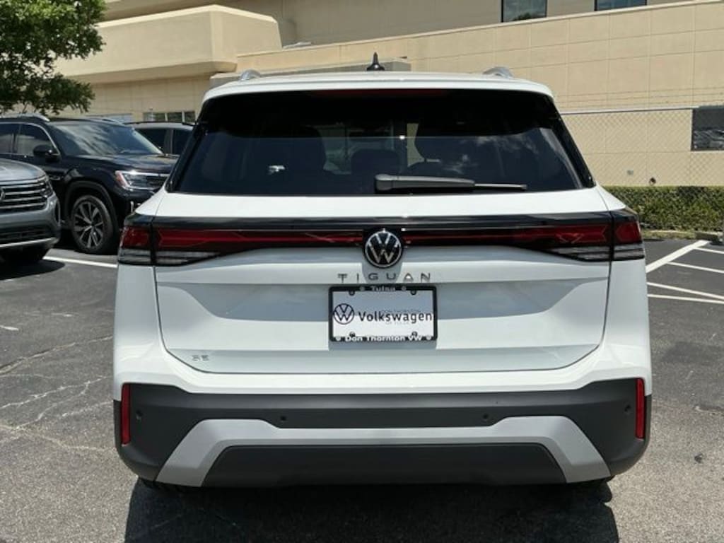 New 2026 Volkswagen Tiguan SE SUV