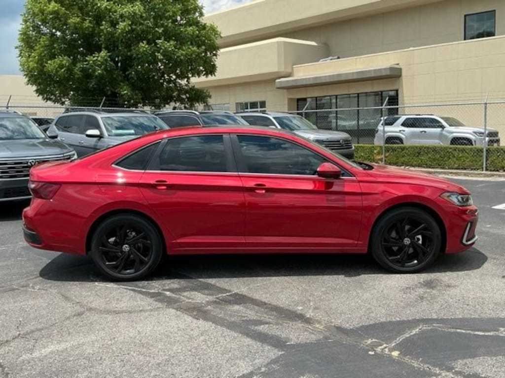New 2026 Volkswagen Jetta 1.5T SE Sedan