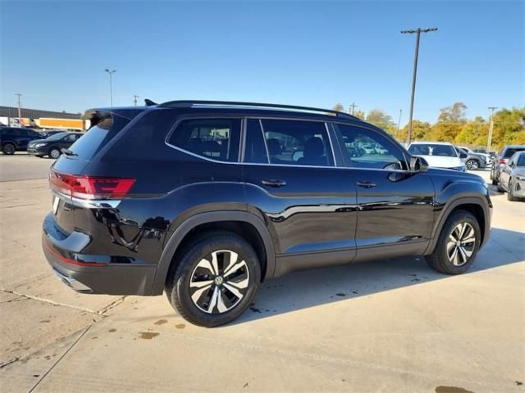 New 2026 Volkswagen Atlas SE SUV