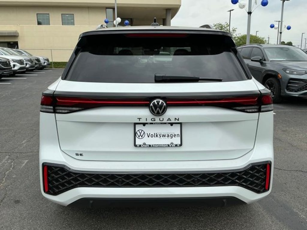 New 2026 Volkswagen Tiguan 2.0T SE R-Line Black SUV