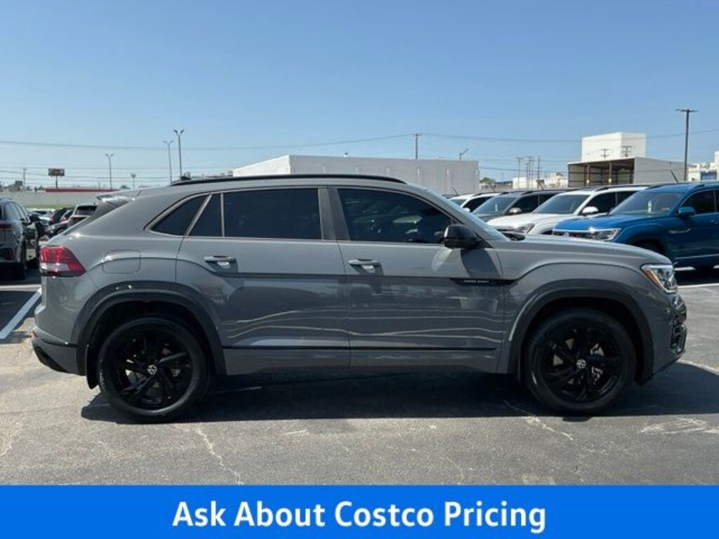 New 2026 Volkswagen Atlas Cross Sport 2.0T SEL R-Line Black SUV