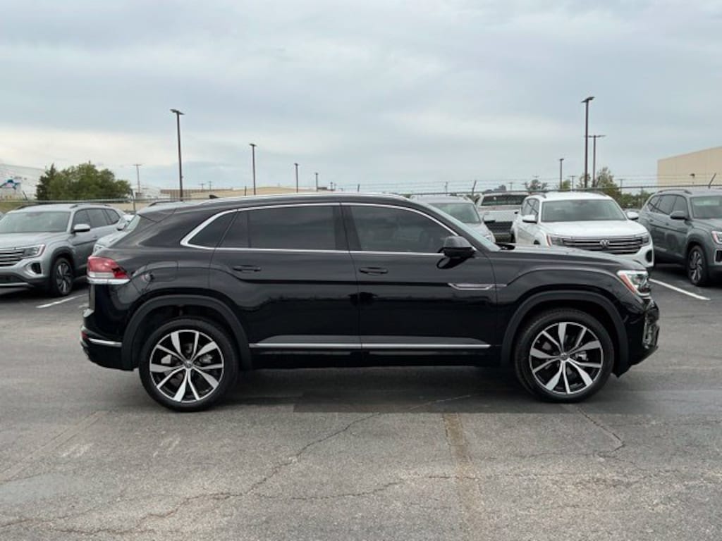 New 2026 Volkswagen Atlas Cross Sport SEL Premium R-Line SUV