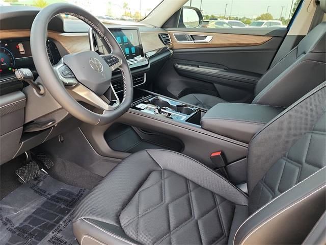 2026 Volkswagen Atlas SE w/Tech - Photo 12