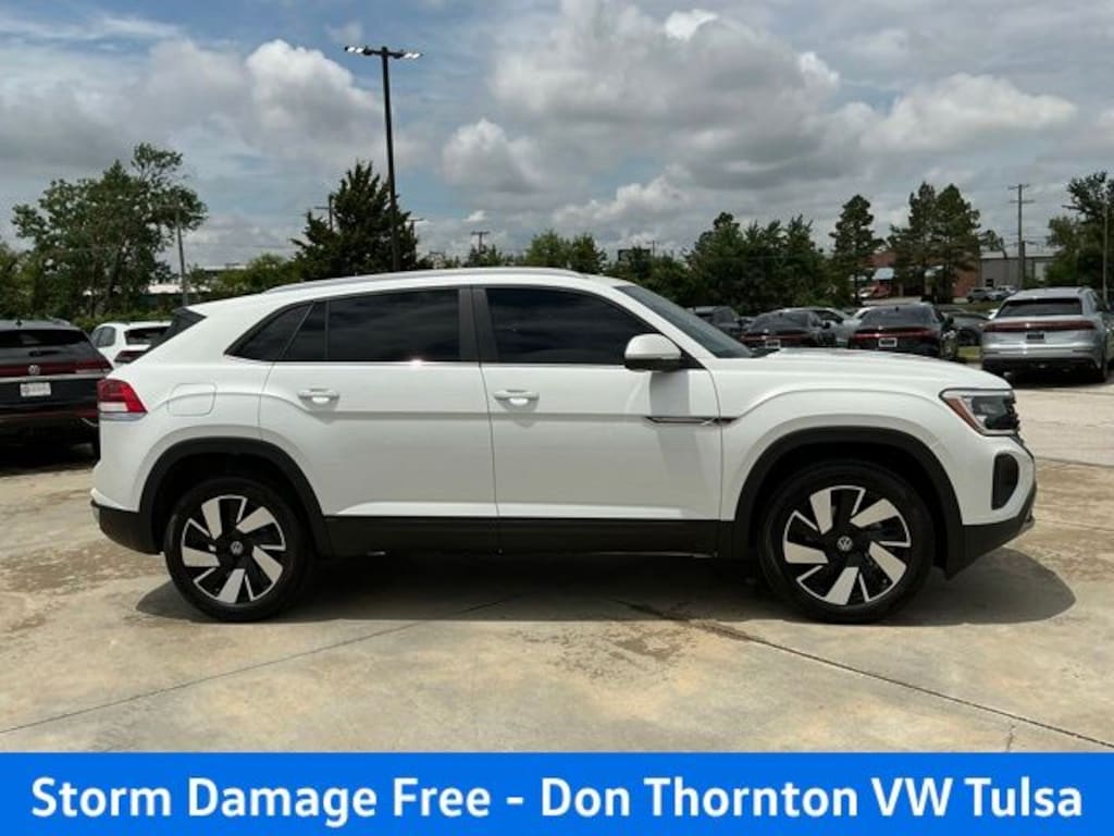 New 2026 Volkswagen Atlas Cross Sport 2.0T SE w/Technology SUV