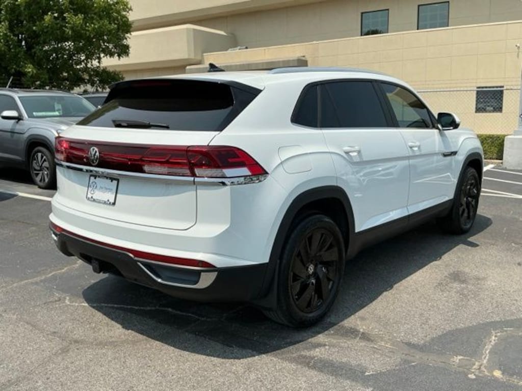 Certified 2024 Volkswagen Atlas Cross Sport 2.0T SE w/Technology SUV