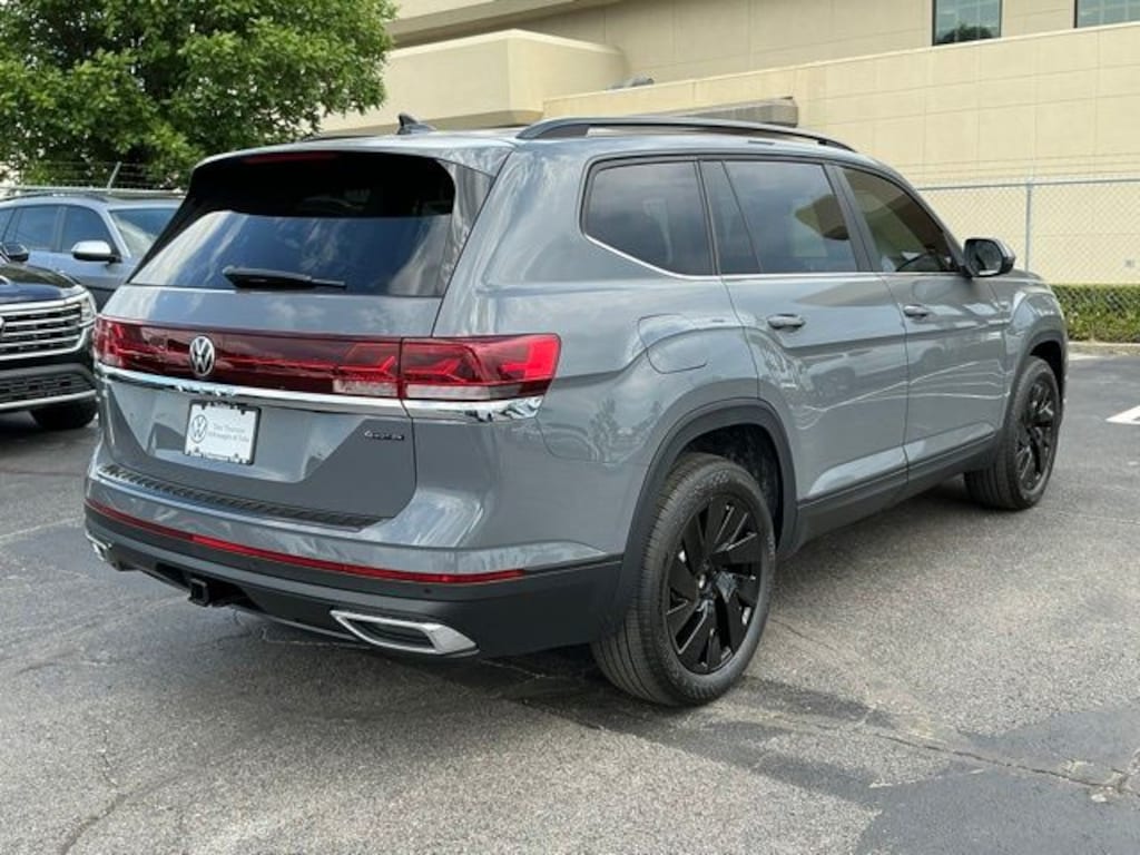New 2026 Volkswagen Atlas SE w/Technology SUV