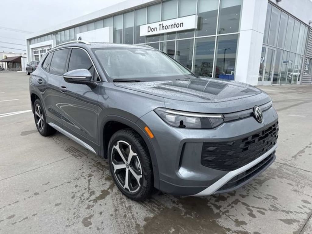 New 2026 Volkswagen Tiguan SE SUV