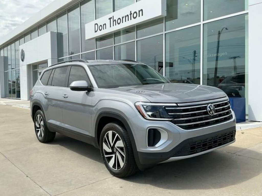 New 2026 Volkswagen Atlas SE w/Technology SUV
