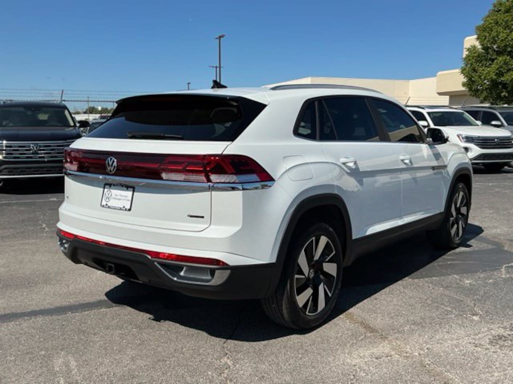 New 2026 Volkswagen Atlas Cross Sport SE w/Technology SUV