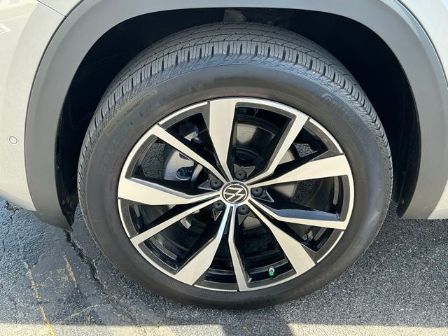 2025 Volkswagen Atlas SEL Premium R-Line - Photo 9