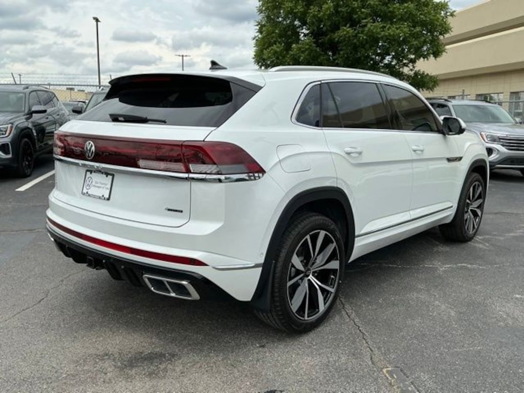 New 2026 Volkswagen Atlas Cross Sport SEL Premium R-Line SUV