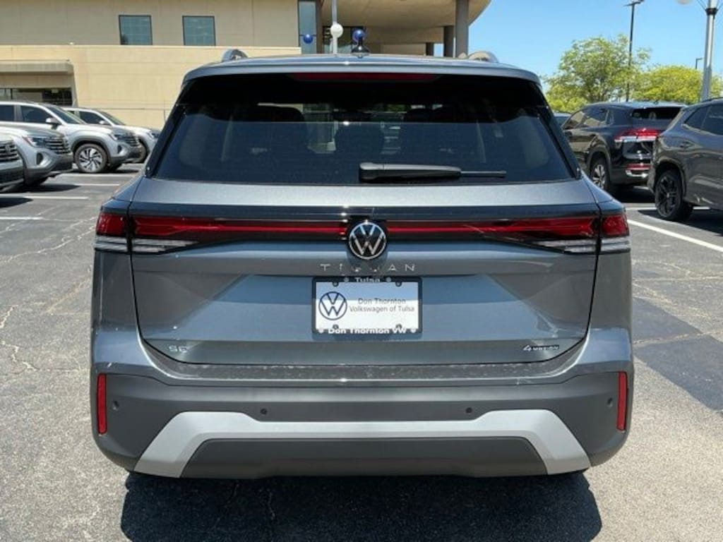 New 2026 Volkswagen Tiguan SE SUV