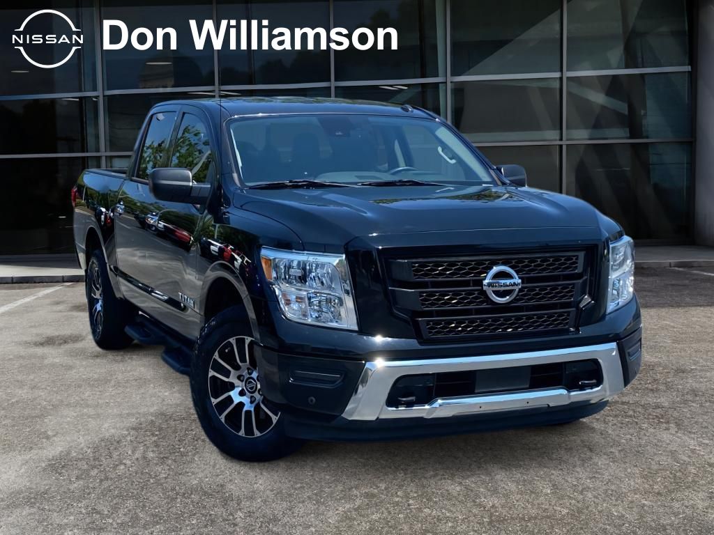 2021 Nissan Titan SV
