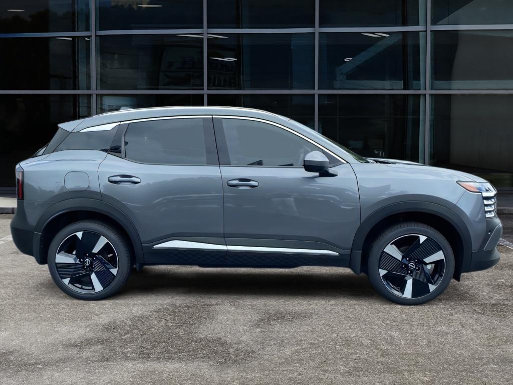 2025 Nissan Kicks SR photo 4