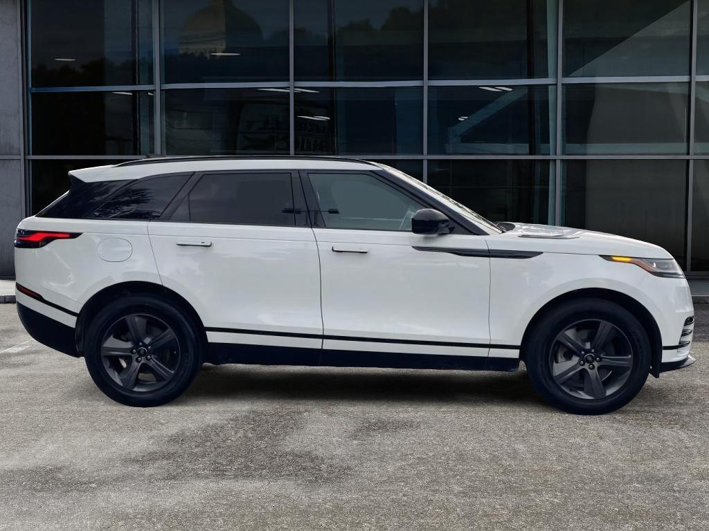 2025 Land Rover Range Rover Velar SE photo 2