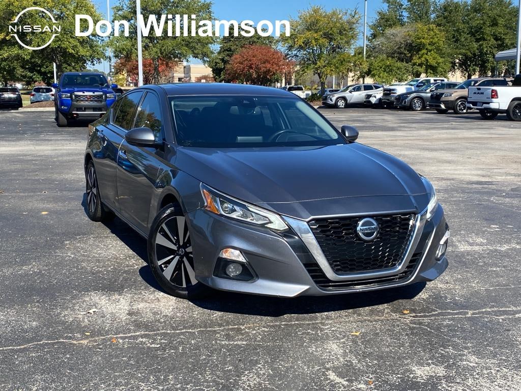 Used 2020 Nissan Altima 2.5 SL Sedan