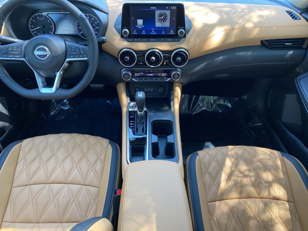 2025 Nissan Sentra SV photo 2