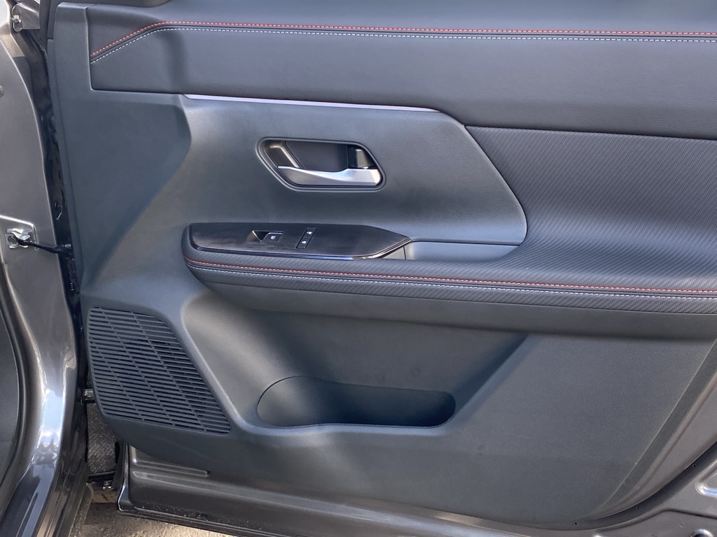 2025 Nissan Kicks SR - Photo 27