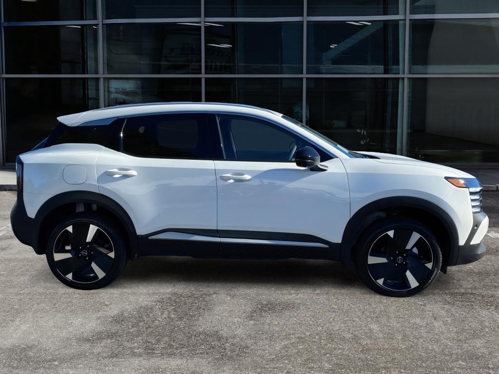 New 2026 Nissan Kicks SR SUV