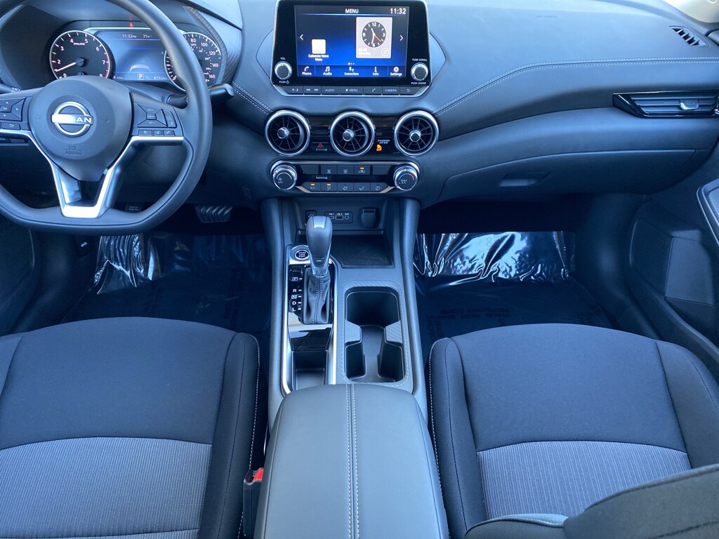 2025 Nissan Sentra SV photo 2