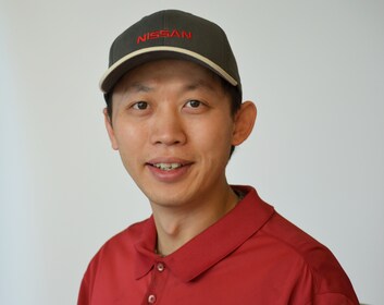 Staff member Ben ZhiLi from 8d93ee47990b