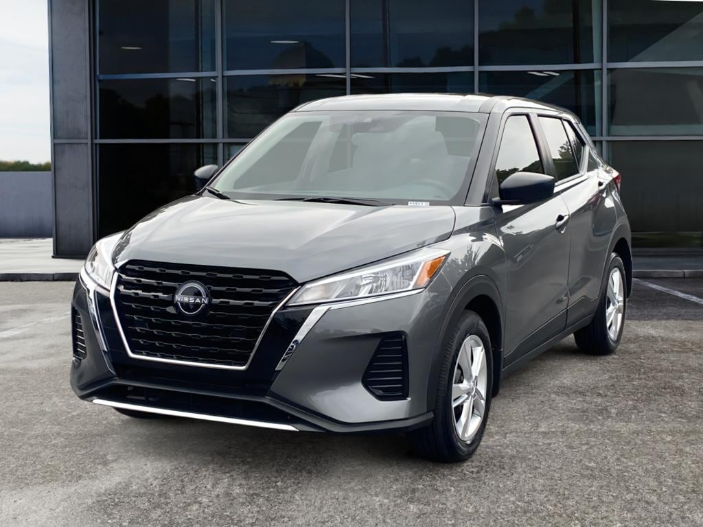 New 2025 Nissan Kicks Play S SUV