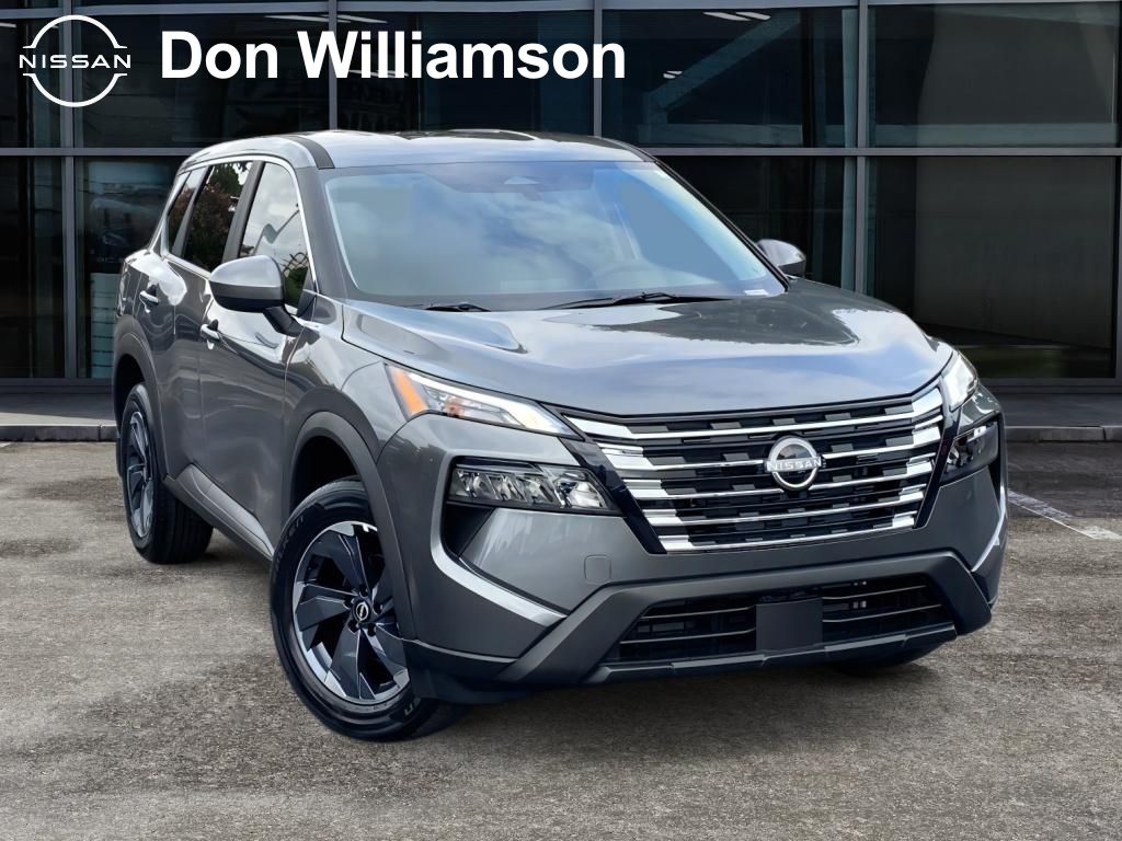 2026 Nissan Rogue SV's photo