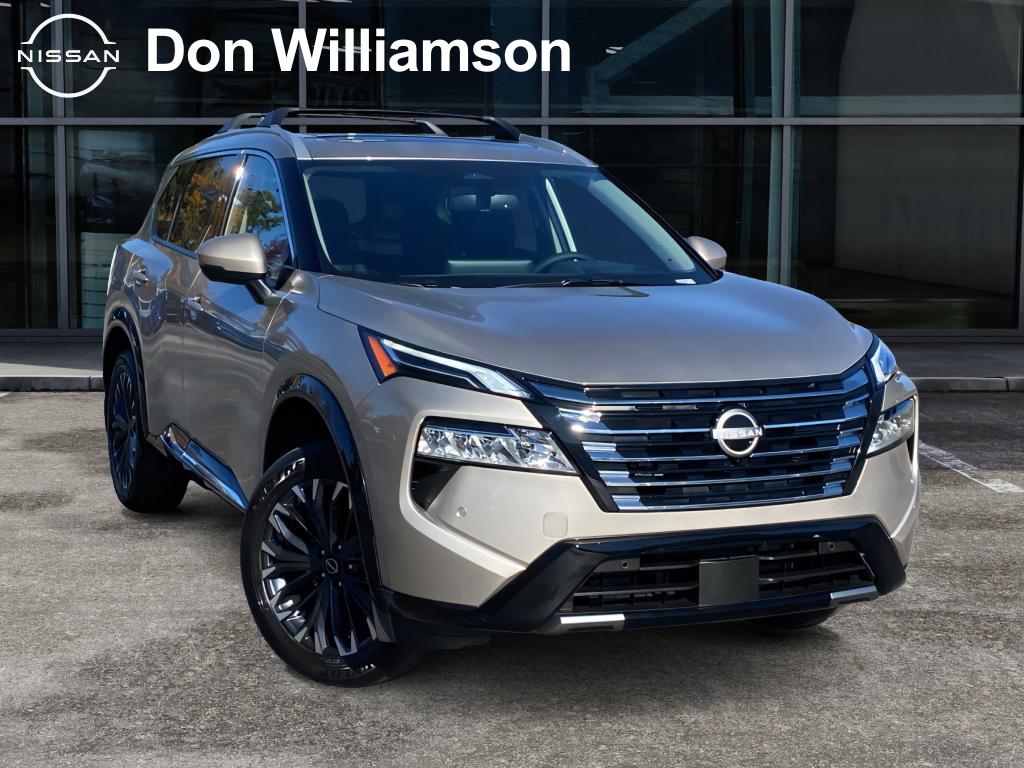 2026 Nissan Rogue Platinum's photo