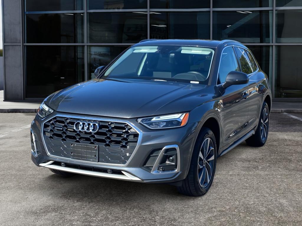 2022 Audi Q5 S line Premium photo 3