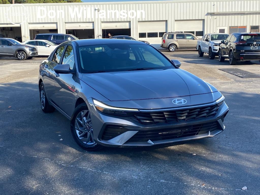 Certified 2024 Hyundai Elantra SEL Sedan