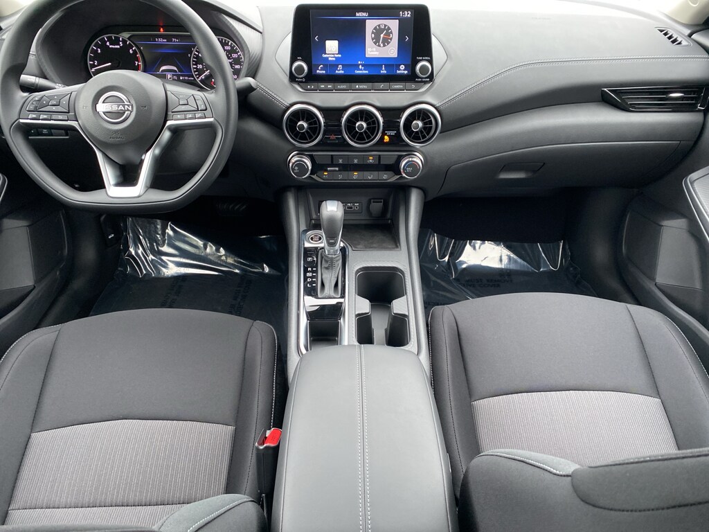 2025 Nissan Sentra SV photo 2
