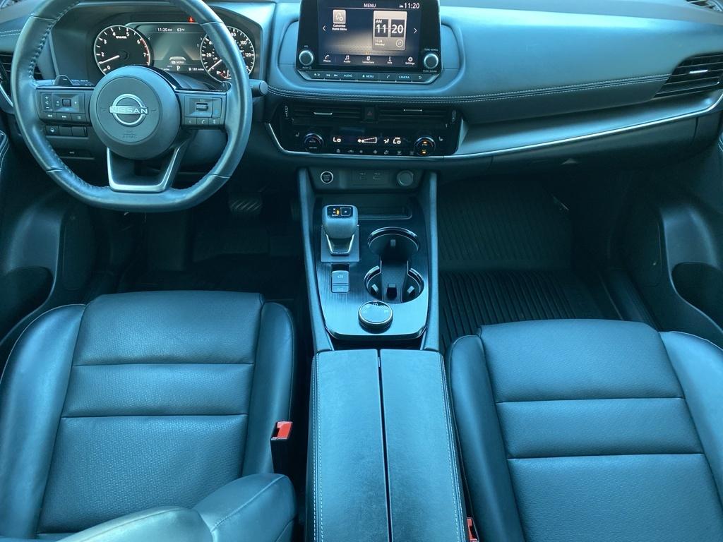 2023 Nissan Rogue SV photo 2