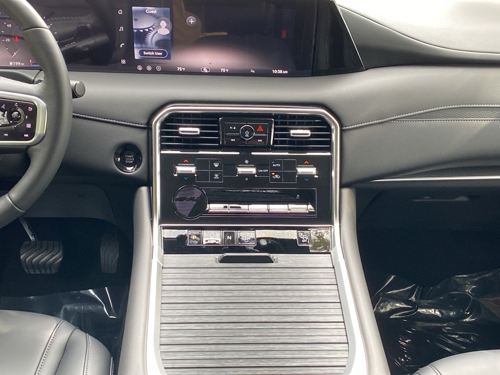 2026 Nissan Armada SV - Photo 19