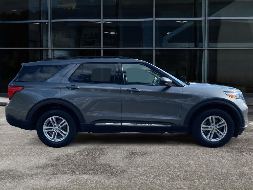 2022 Ford Explorer XLT photo 4