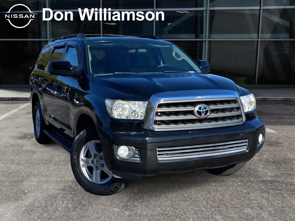 2012 Toyota Sequoia SR5's photo