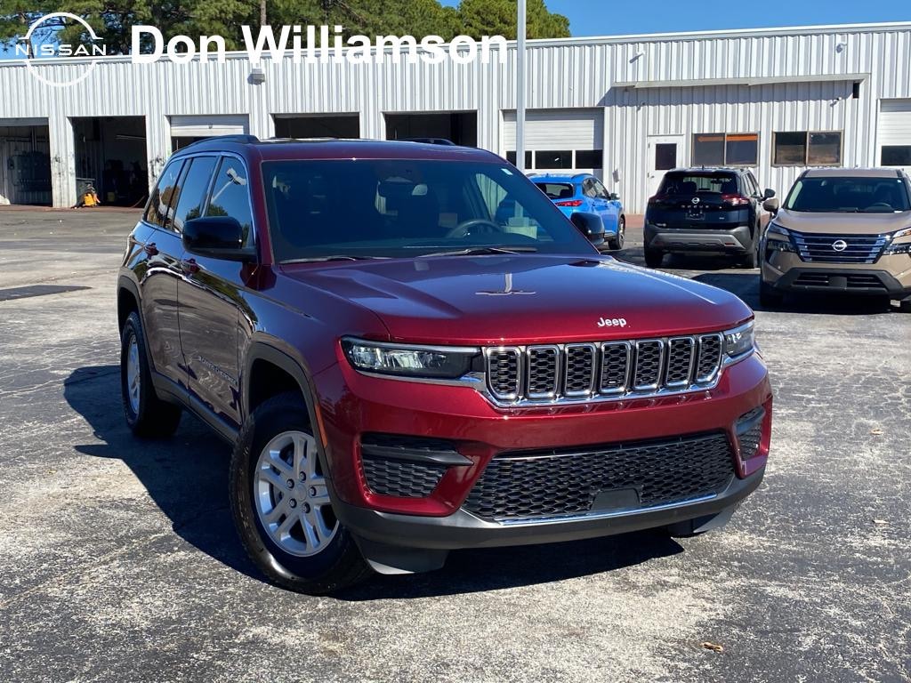 Certified 2024 Jeep Grand Cherokee Laredo Sport Utility