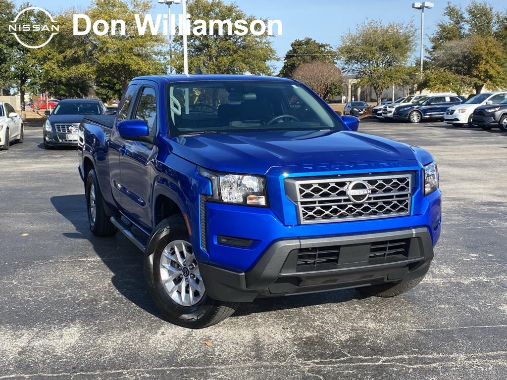 2024 Nissan Frontier SV's photo