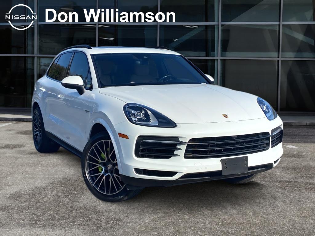 2019 Porsche Cayenne E-Hybrid's photo