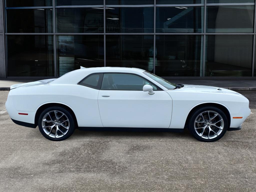 2021 Dodge Challenger SXT photo 4