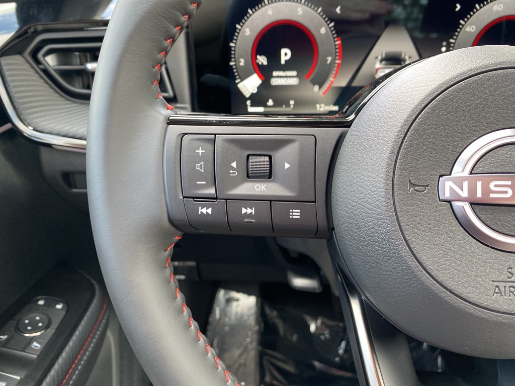 2025 Nissan Kicks SR - Photo 15