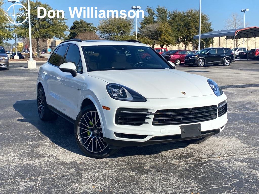 2019 Porsche Cayenne E-Hybrid's photo