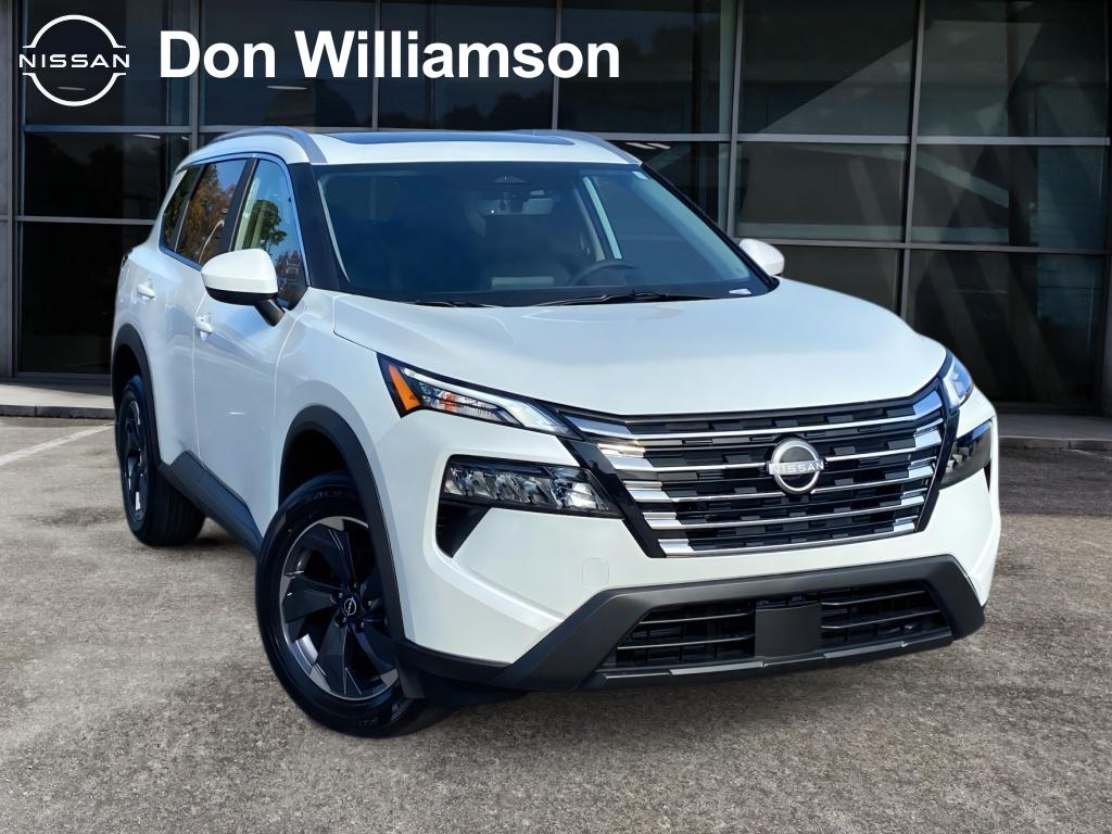 2026 Nissan Rogue SV's photo