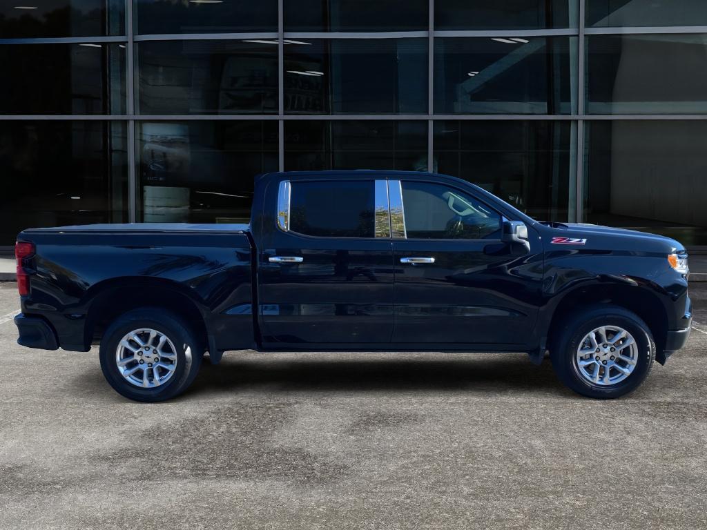 2023 Chevrolet Silverado 1500 RST photo 4