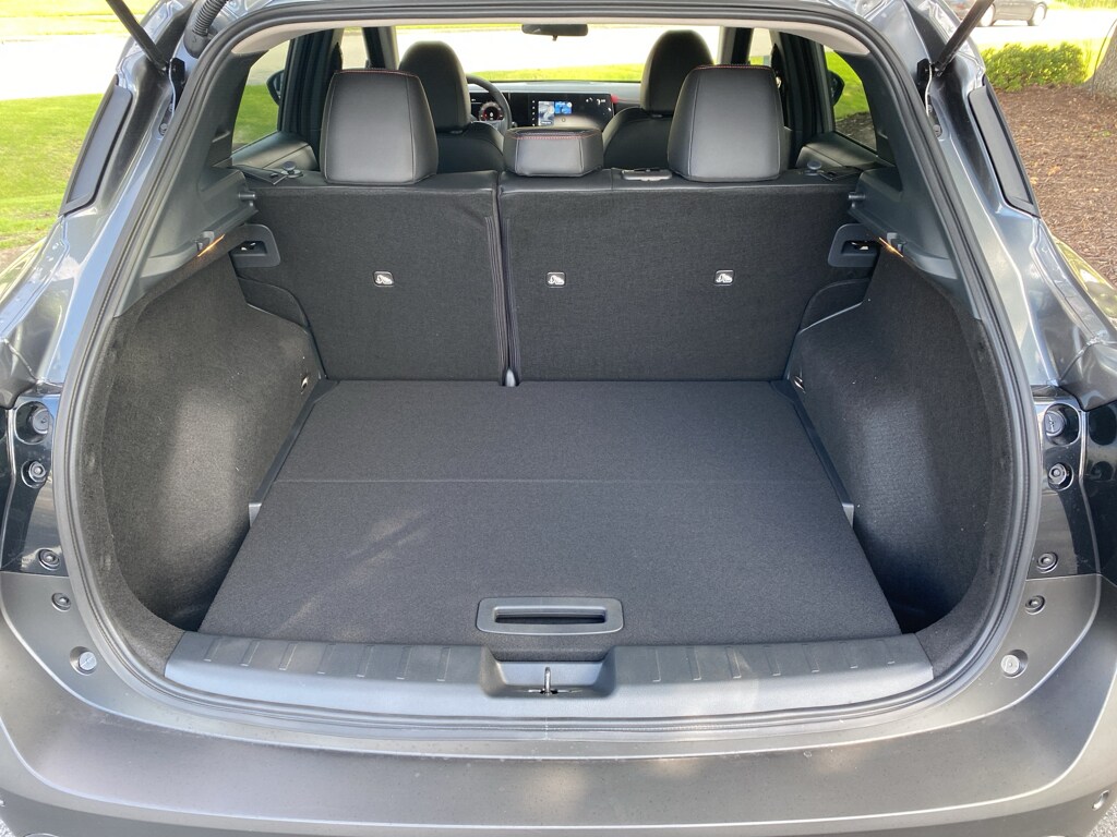 2025 Nissan Kicks SR - Photo 25