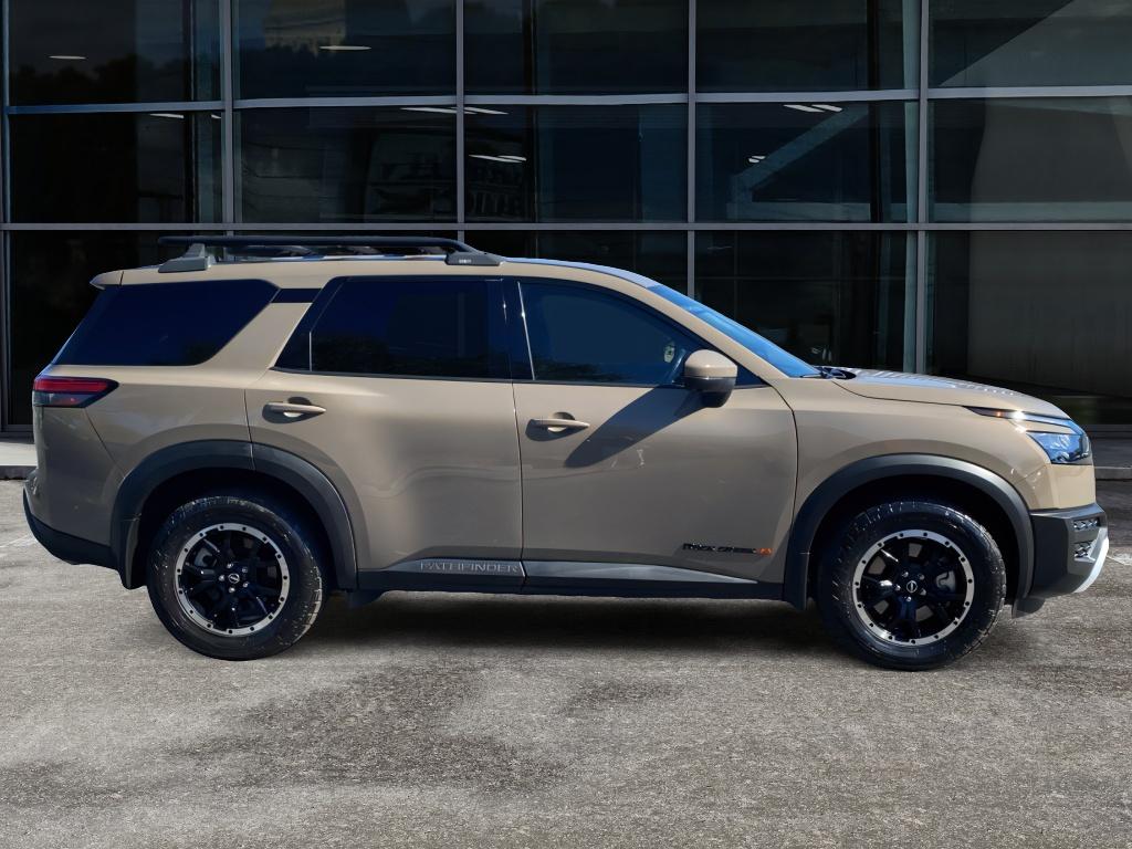 2023 Nissan Pathfinder Rock Creek photo 3