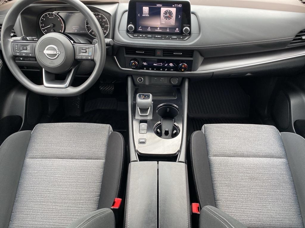 2023 Nissan Rogue SV photo 2