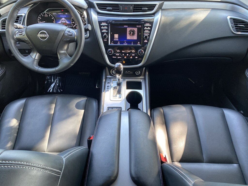 2023 Nissan Murano SV photo 2