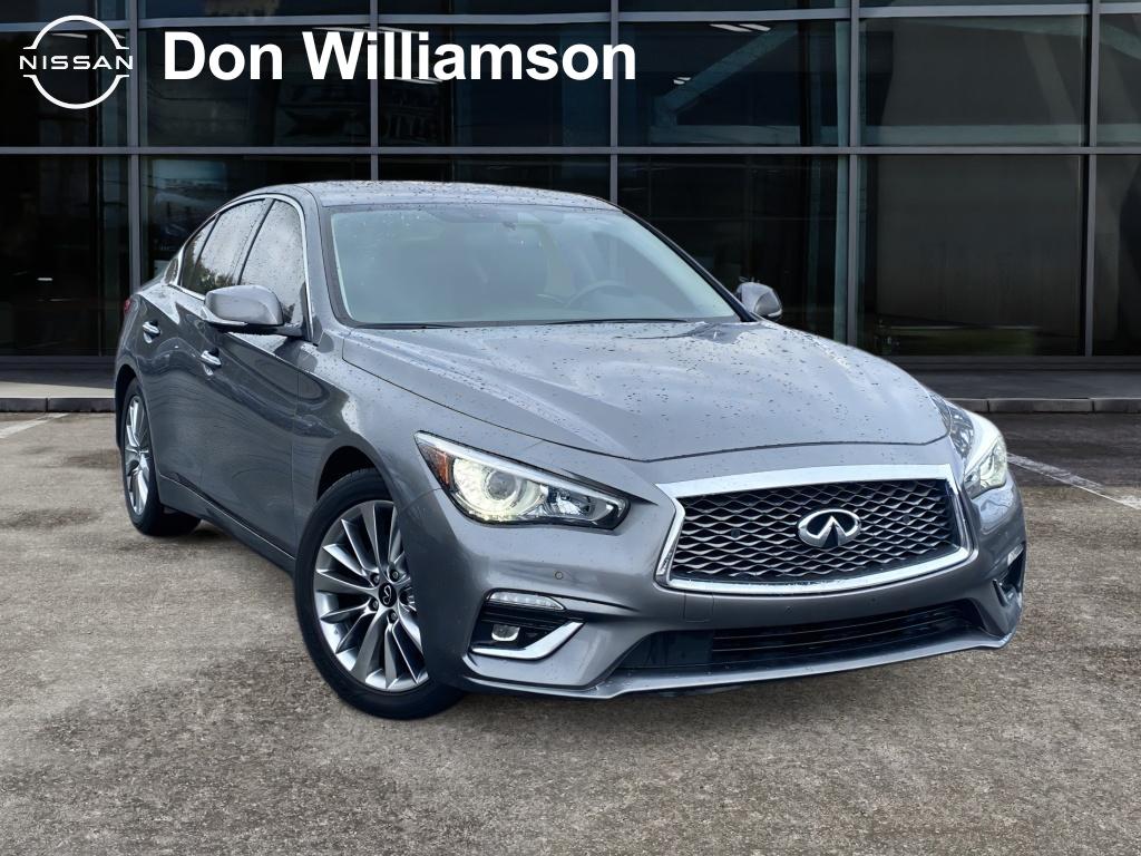 2023 INFINITI Q50 LUXE