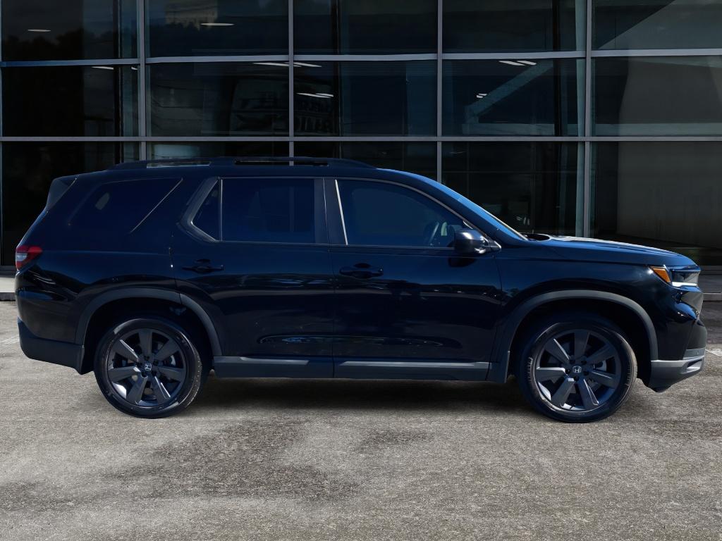2025 Honda Pilot Sport photo 4