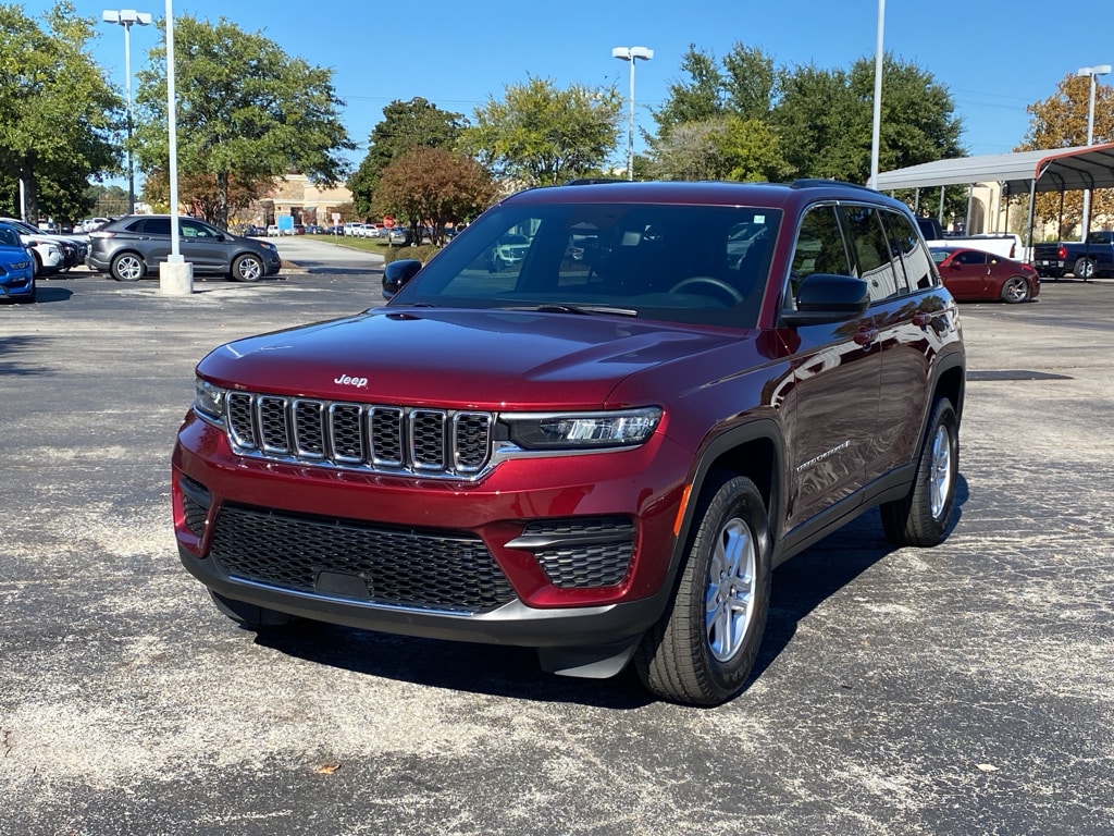 Certified 2024 Jeep Grand Cherokee Laredo Sport Utility